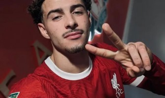 Klopp pede aos fãs que sejam mais apaixonados!